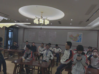 Listening to the club overview